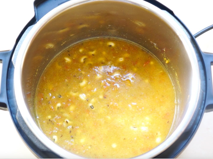 Black eyed peas curry (Lobhia) steps - Piping Pot Curry-4 Black eyed peas ready to cook in instant pot