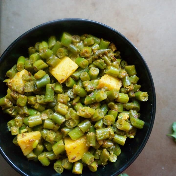 Aloo Methi Piping Pot Curry