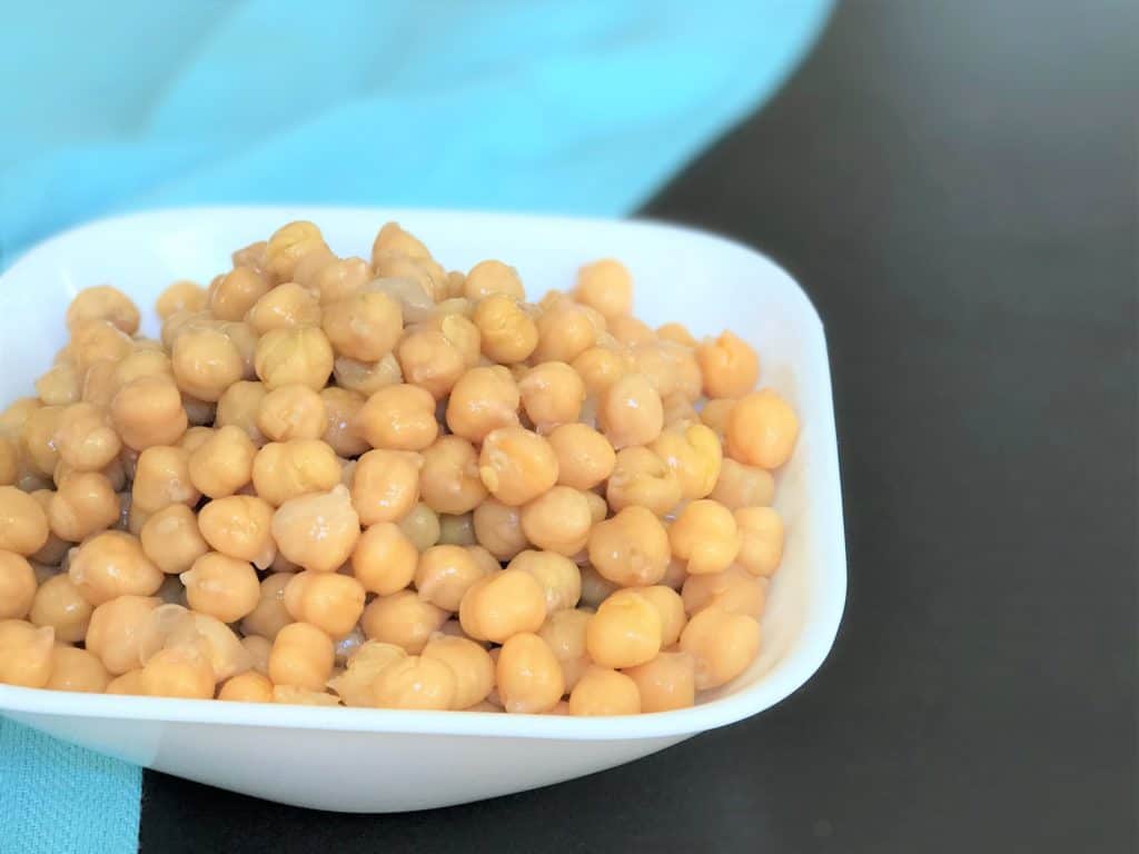 Pressure cooker chickpeas hot sale