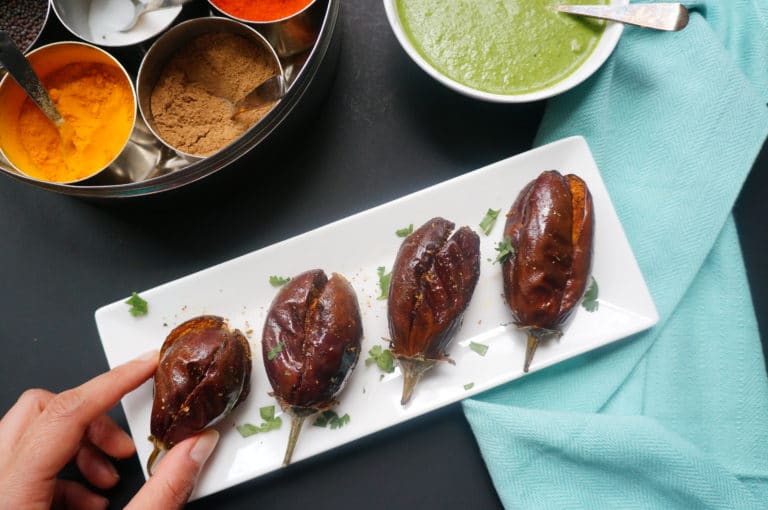 Air Fryer Stuffed Eggplant / Bharwan Baingan Piping Pot Curry