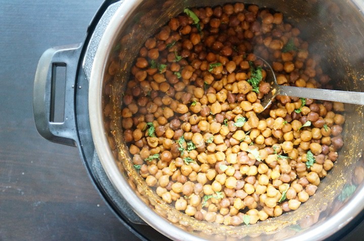 Dry Kala Chana Recipe Instant Pot Stovetop Piping Pot Curry