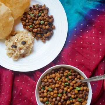 Instant Pot Black Chickpeas / Sookha Kala Chana - Piping Pot Curry