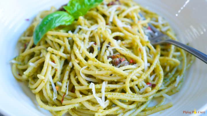 Instant Pot Spaghetti in Pesto