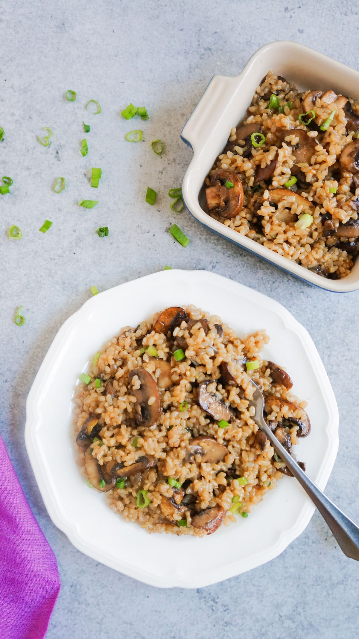 Brown rice with mushrooms 