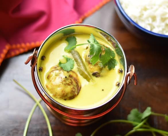Punjabi Kadhi made in Instant Pot served in a balti with spinach pakoras