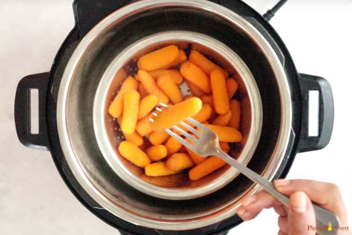 Steamed Carrots in Instant Pot Pressure Cooker