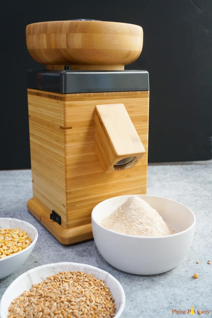 Nutrimill with freshly millled flour