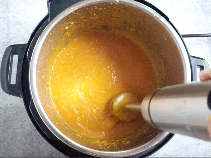 Paneer Tikka Masala in Instant Pot - 7. Puree with immersion blender Blend pressure cooked sauce for paneer tikka masala