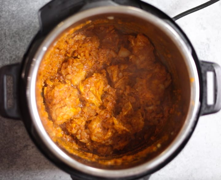Chicken Vindaloo in Instant Pot - Piping Pot Curry-14 Chicken marinated in vindaloo sauce added to instant pot