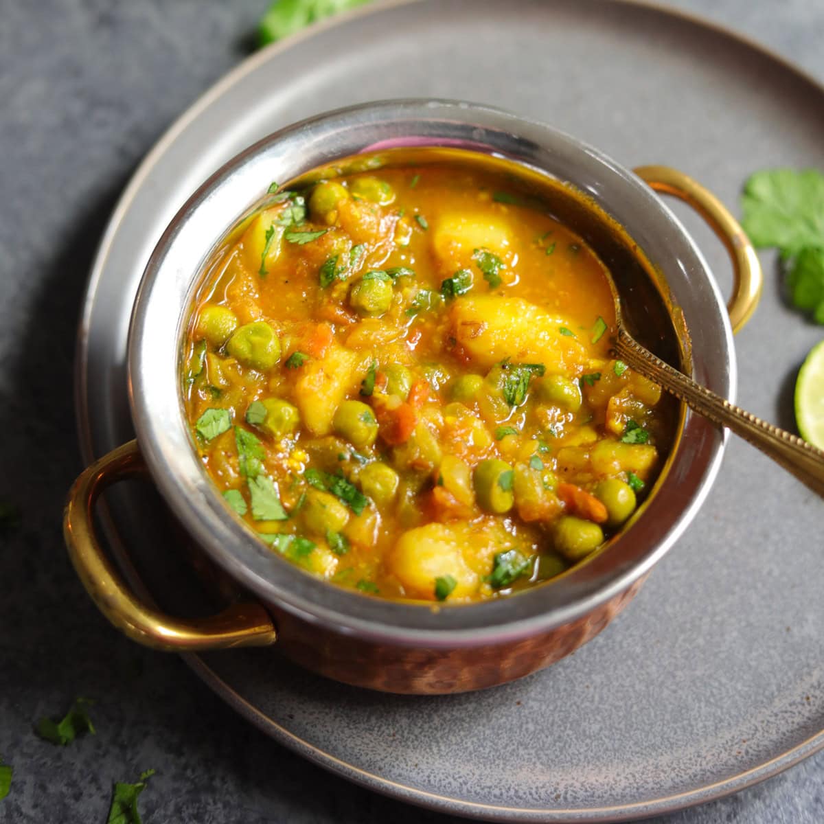 Aloo Matar served in a bowl 