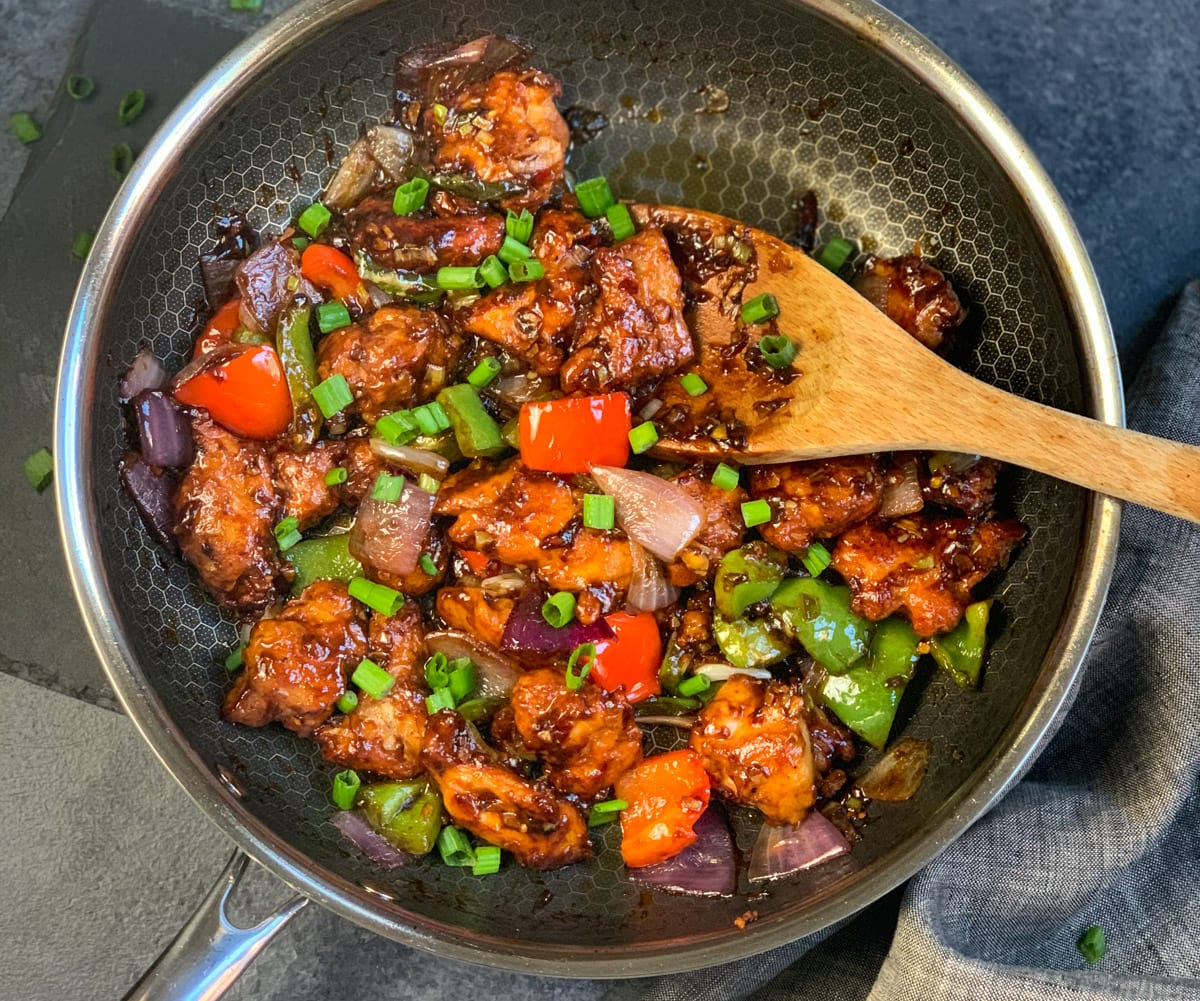 Chili Chicken dry in a pan