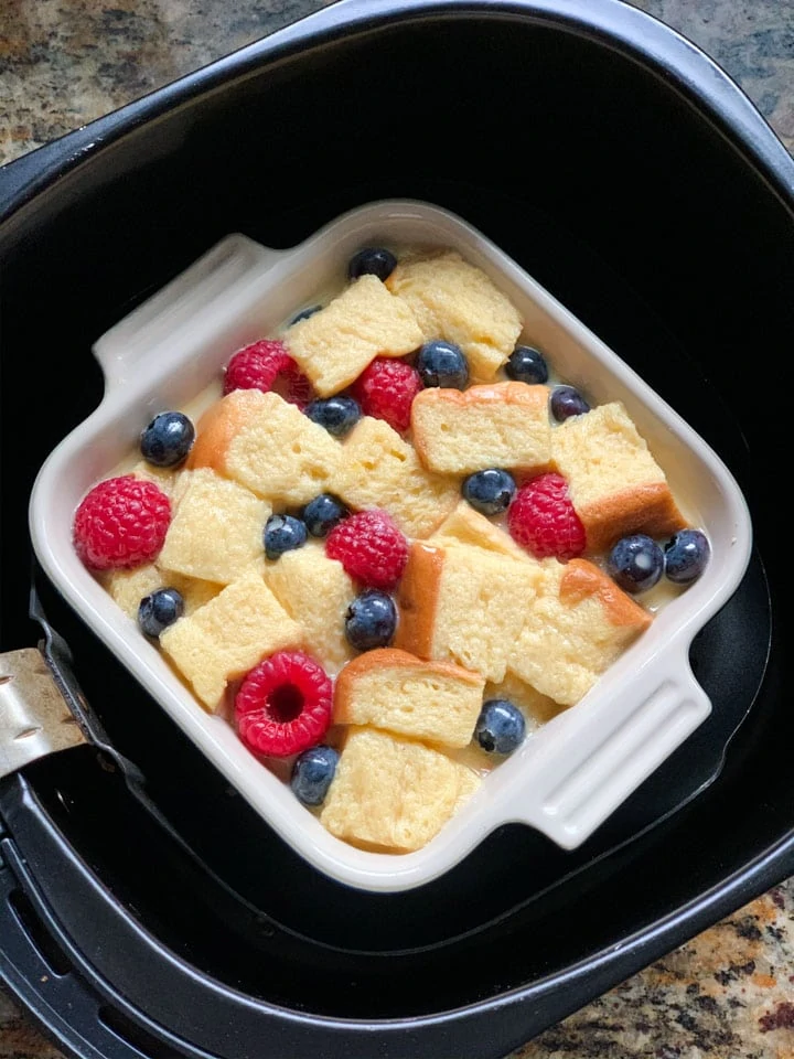 Berry bread pudding in air fryer to be baked 