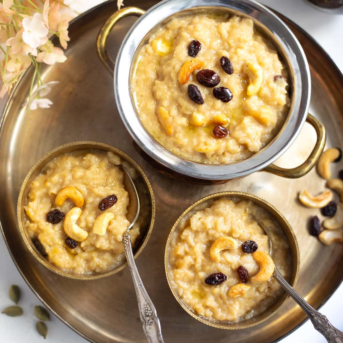 Sakkarai Pongal (sweet pongal) served in pretty bowls for pongal festival