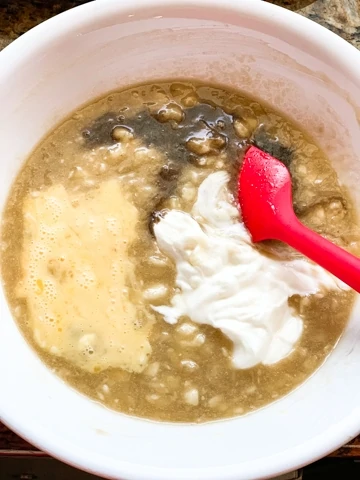 Banana Bread Steps - Piping Pot Curry-4 egg, yogurt and vanilla on mashed bananas