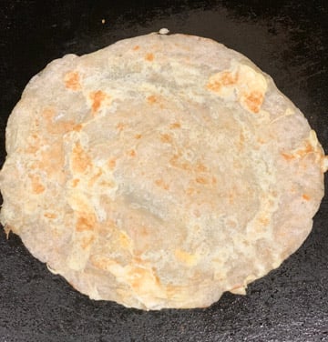 Paneer Frankie Recipe Steps - Piping Pot Curry-7 Frankie roti cooked on a tawa