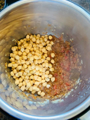 Chickpeas over onions tomato curry sauce in the instant pot