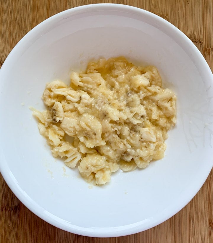 Banana Bread Pudding steps - Piping Pot Curry-1 Mashed bananas in a bowl