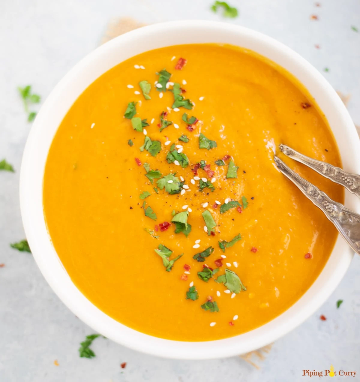 Carrot and Ginger Soup - meals under 300 calorie