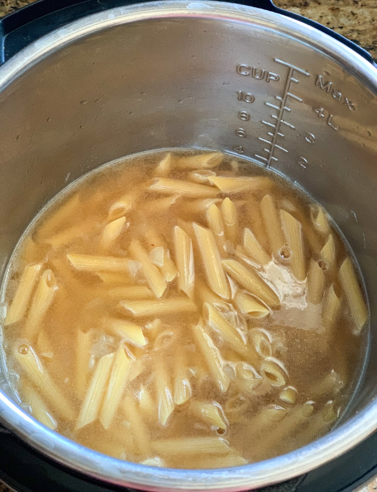 Penne with broth in the instant pot
