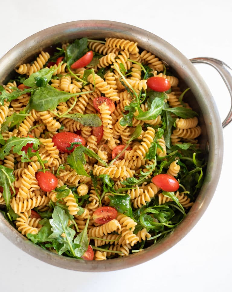 Rotini Chickpea Pasta with Arugula Piping Pot Curry