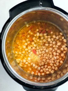 Chickpeas with spices in the instant pot