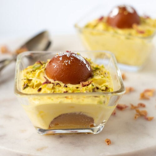Gulab Jamun shrikhand in a bowl as a pretty dessert