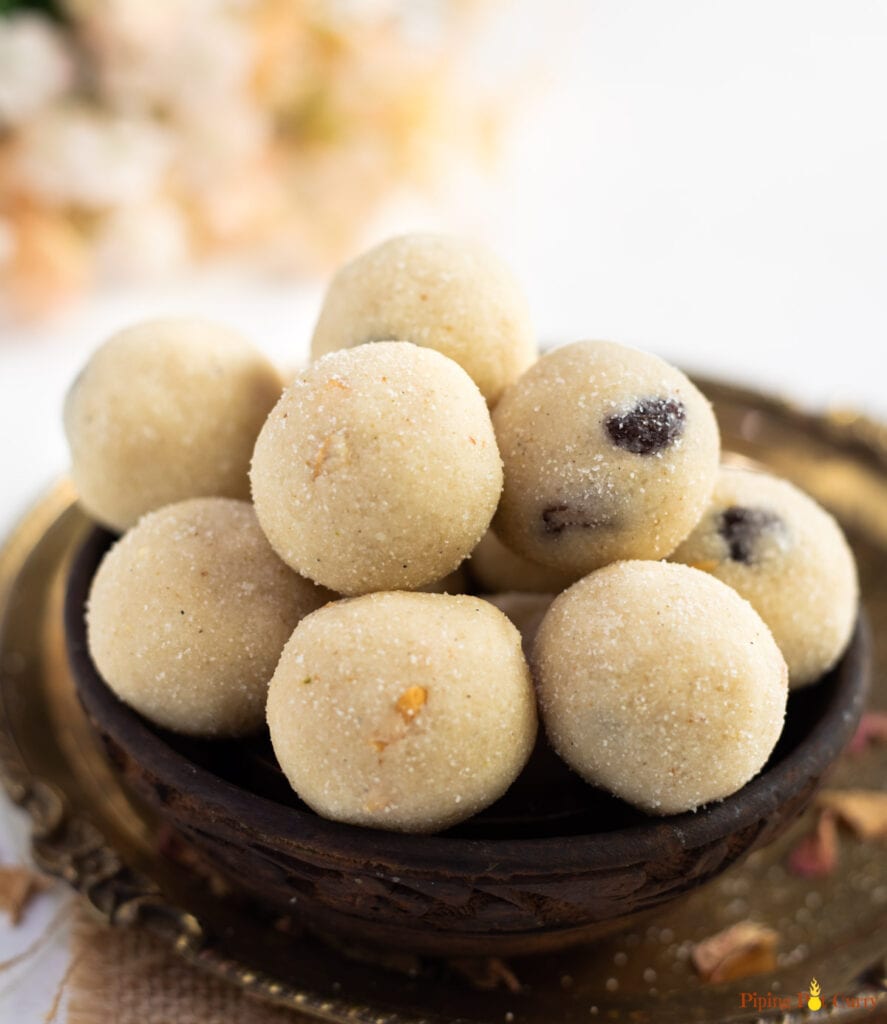 Suji Rava Ladoo in a wooden bowl