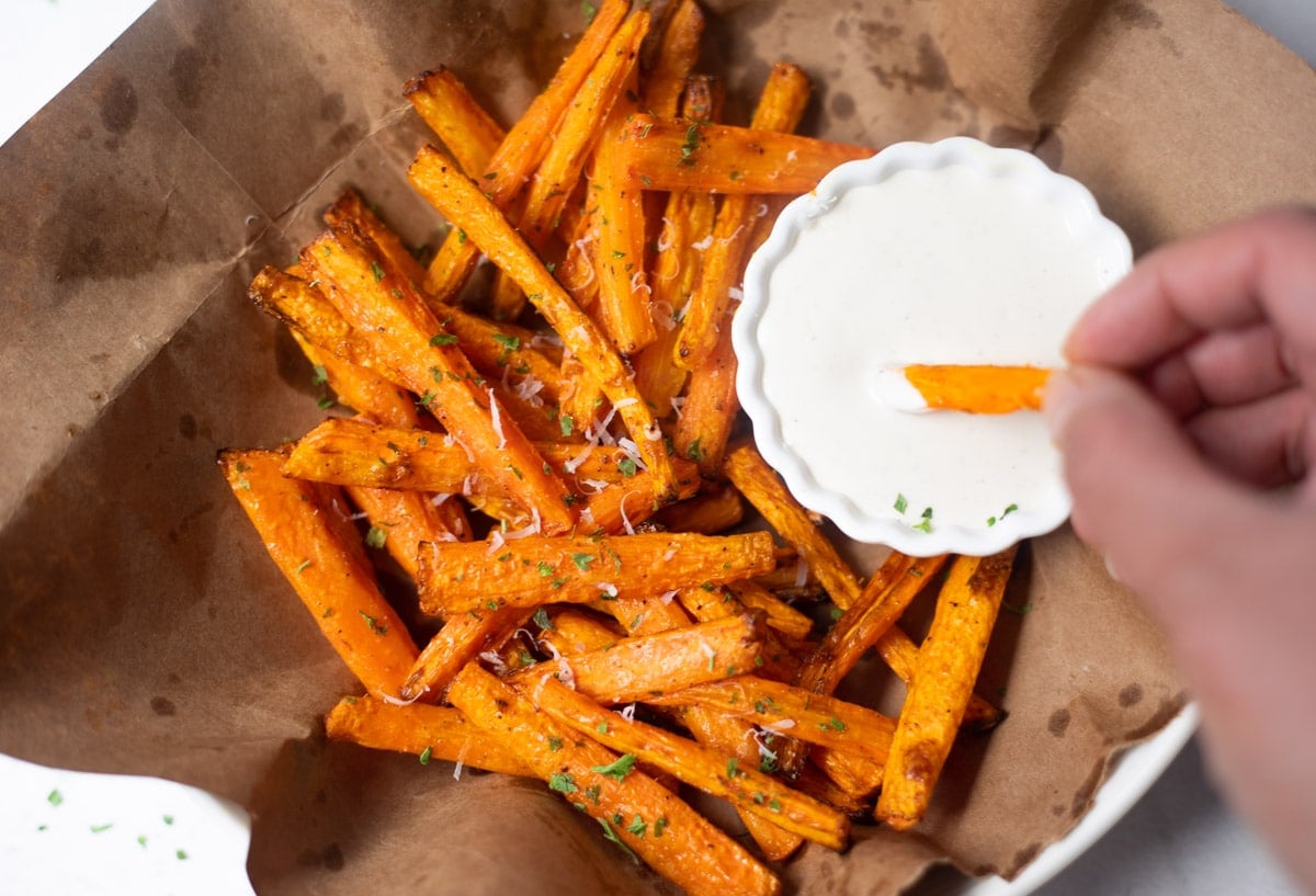 carrot sticks roasted in the air fryer 