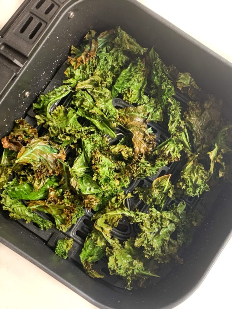 Crispy Kale chips in air fryer