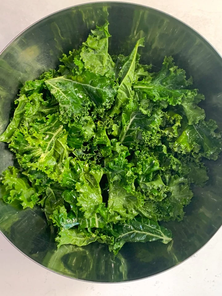 Kale seasoned with oil, salt and pepper