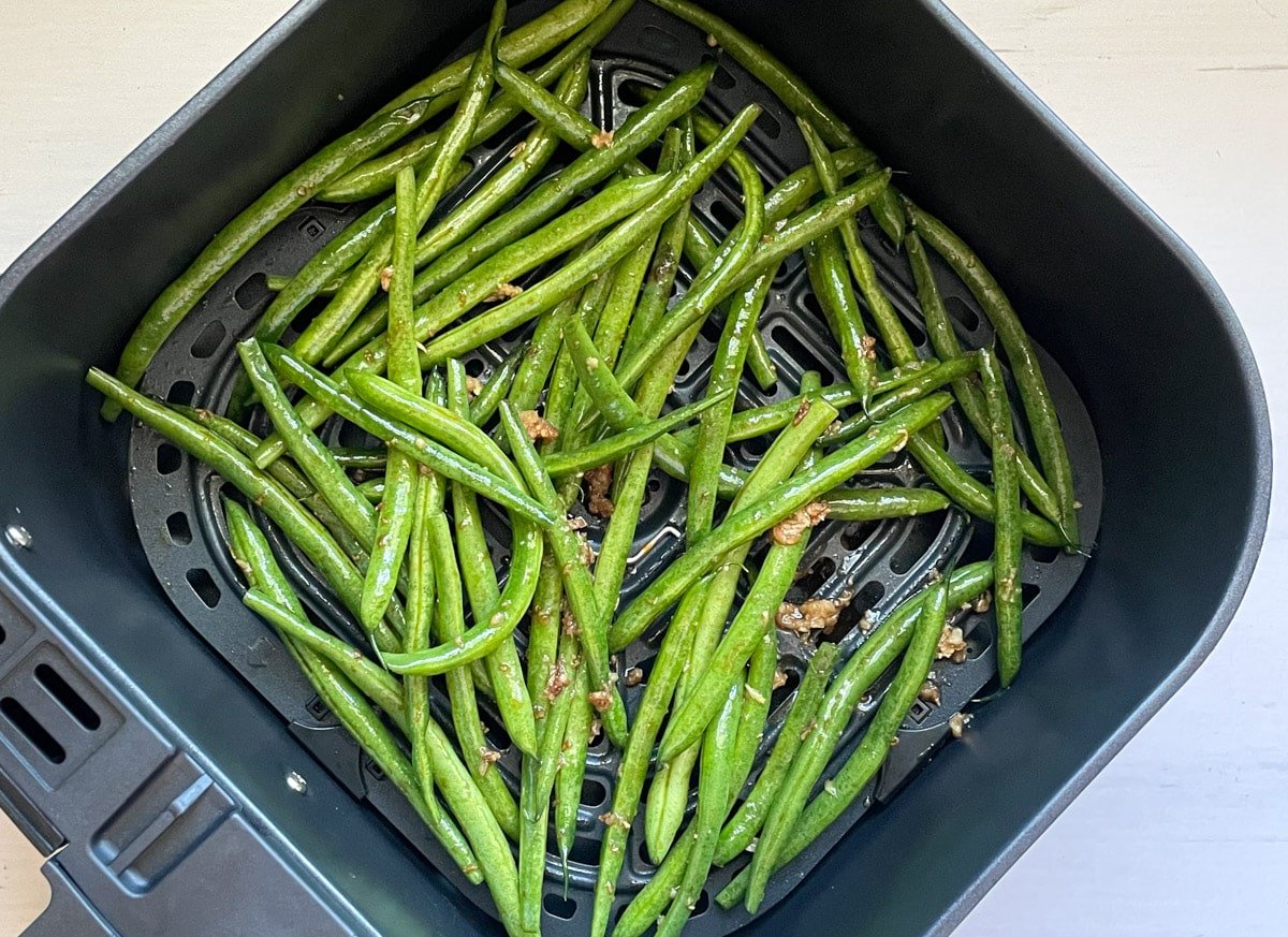 Chinese seasoned garlic green Beans in the air fryer 