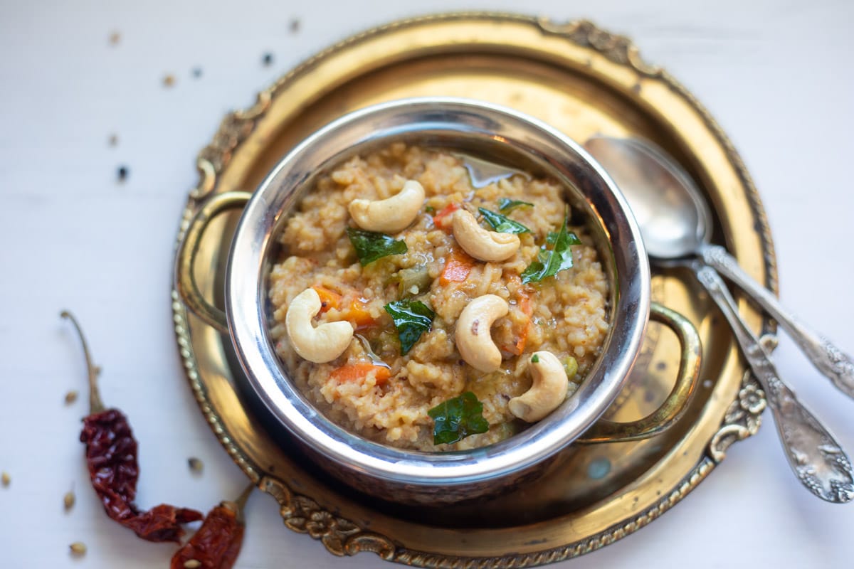 The BEST collection of 29 Instant Pot Indian Vegetarian Recipes from the best Indian food blogs! You can find a variety of vegetarian curries, lentils, beans and rice recipes from all over India.