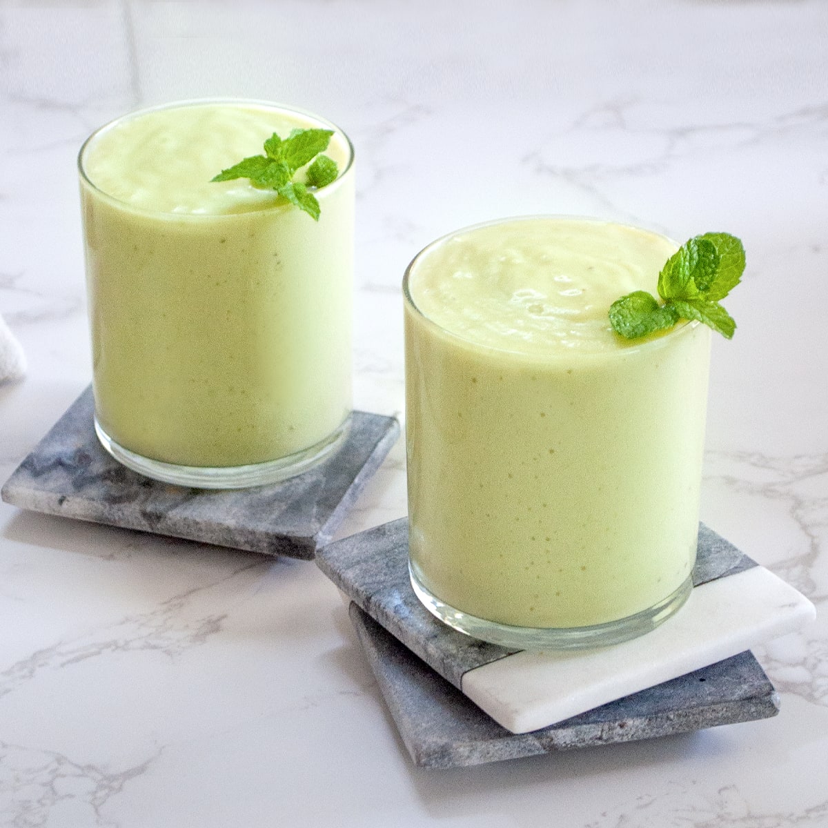 Creamy Avocado Banana Smoothie - Piping Pot Curry