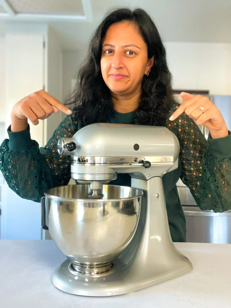 Fem Erhvervelse hvile Which Kitchenaid Stand Mixer to Buy: An Easy Guide for Beginners - Piping  Pot Curry