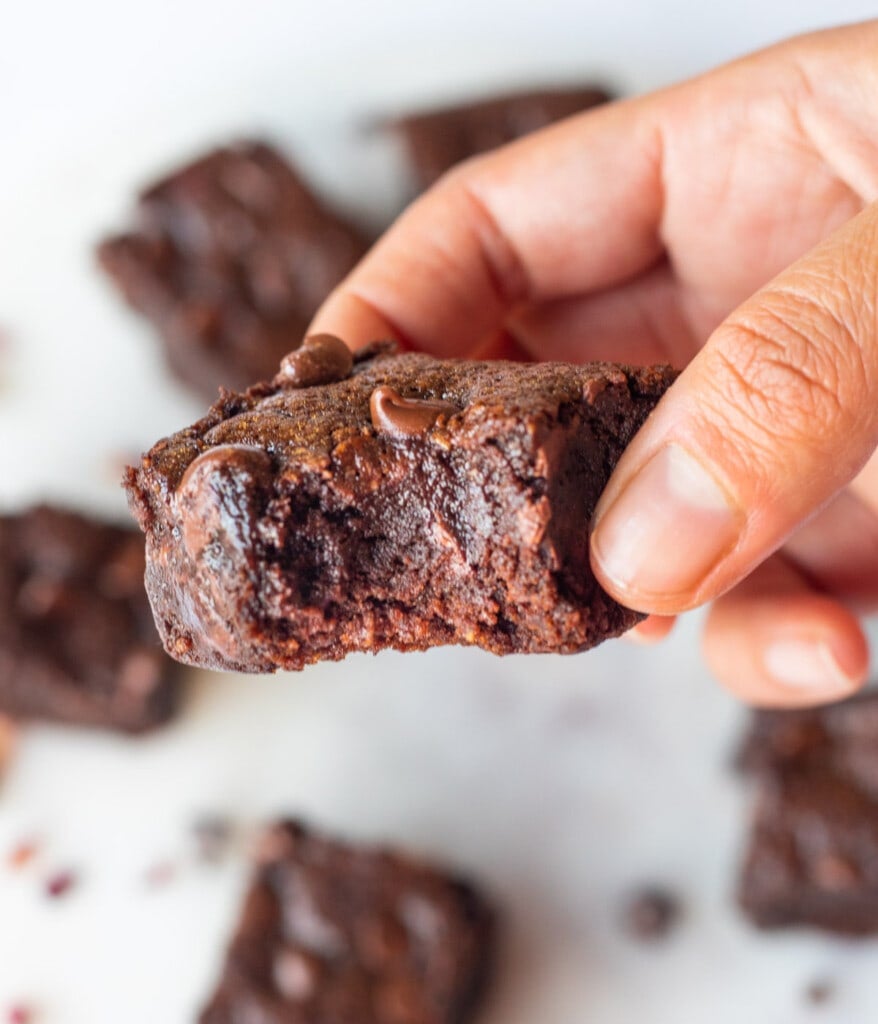 The best fudgy brownies made with almond flour 