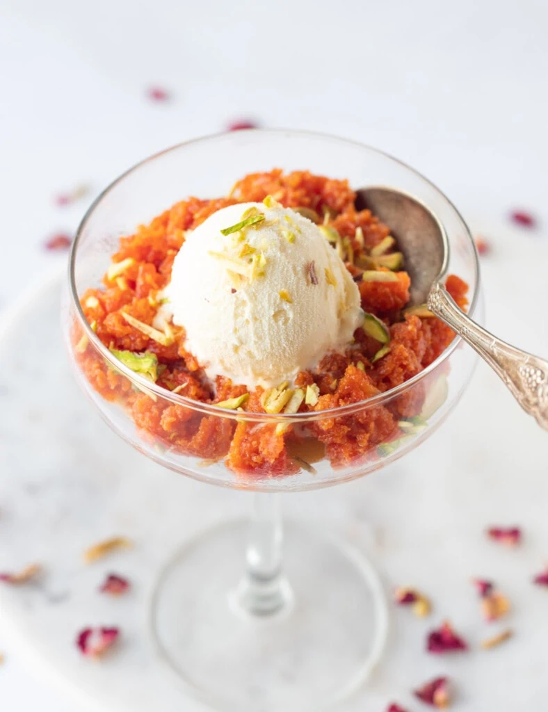 gajar ka halwa with ice-cream
