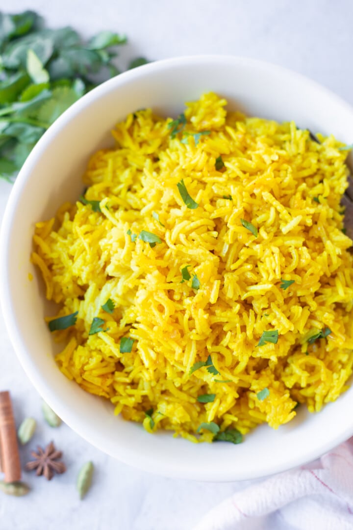 Indian Turmeric Yellow Rice - Piping Pot Curry