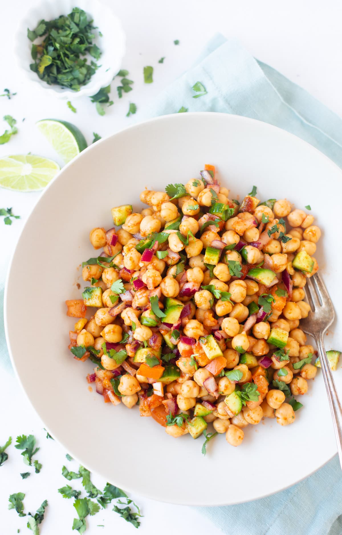 healthy chickpea salad with veggies in a bowl 