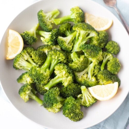 https://pipingpotcurry.com/wp-content/uploads/2022/04/Instant-Pot-Broccoli-steamed-recipe-Piping-Pot-Curry-500x500.jpg