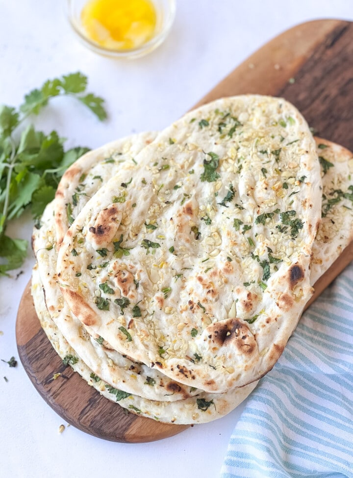 How To Reheat Naan? (Best Ways + Tips) Piping Pot Curry