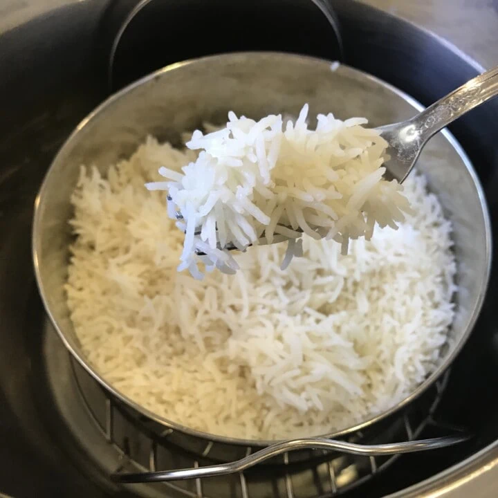 Fluffy Rice made in instant pot with pot-in-pot method
