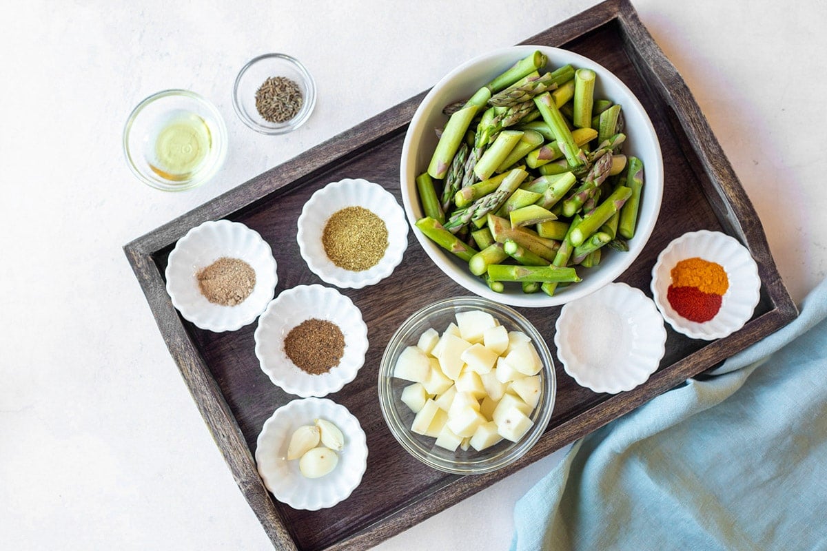 Ingredients to make Indian Asparagus Stir Fry 