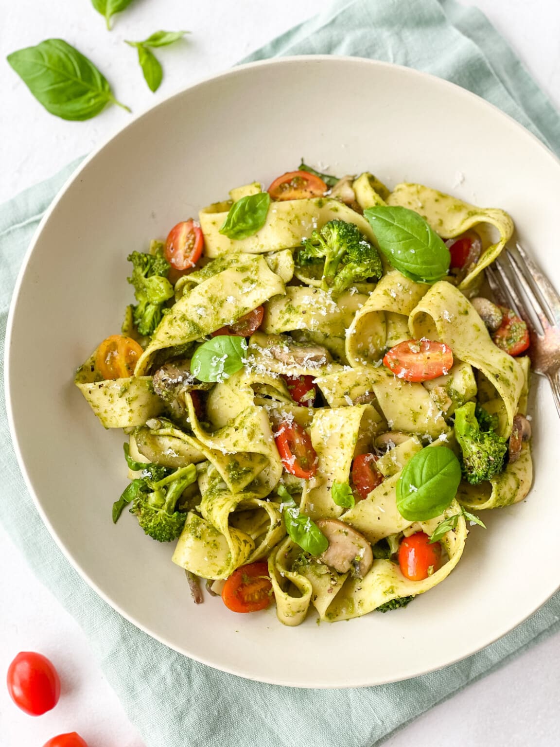Pappardelle Pesto with Vegetables Piping Pot Curry