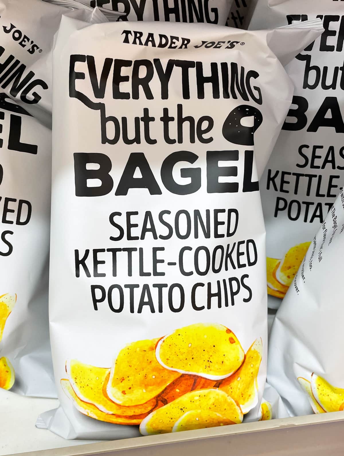 Trader joes everything but the bagel kettle cooked potato chips 
