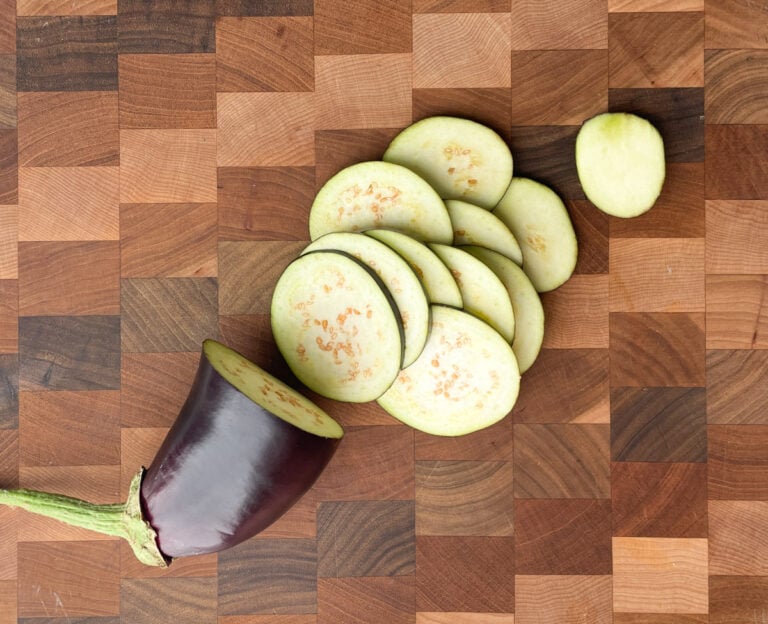 Eggplant Pakora (Baingan Pakora) Piping Pot Curry