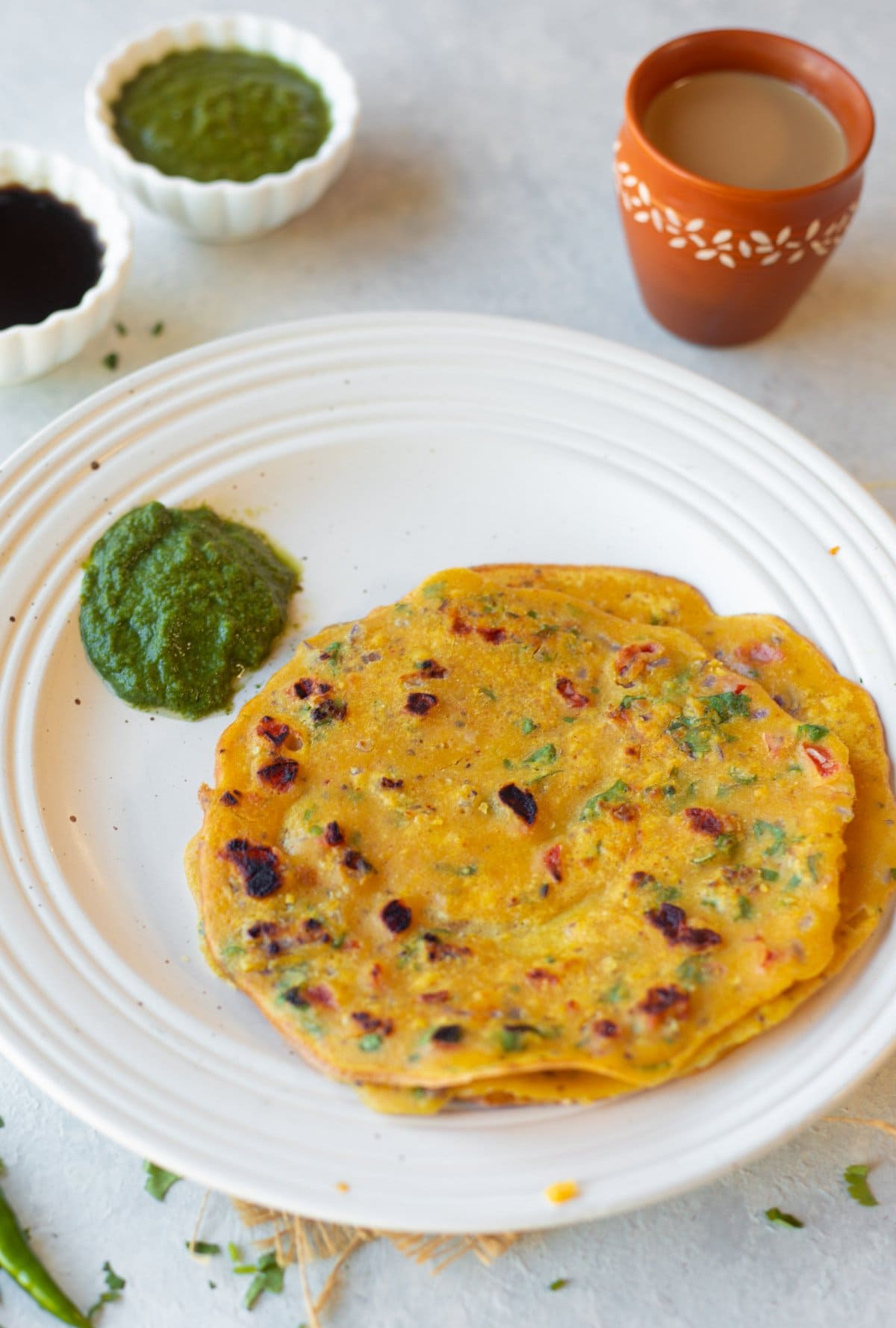 chilla served with chutney and chai