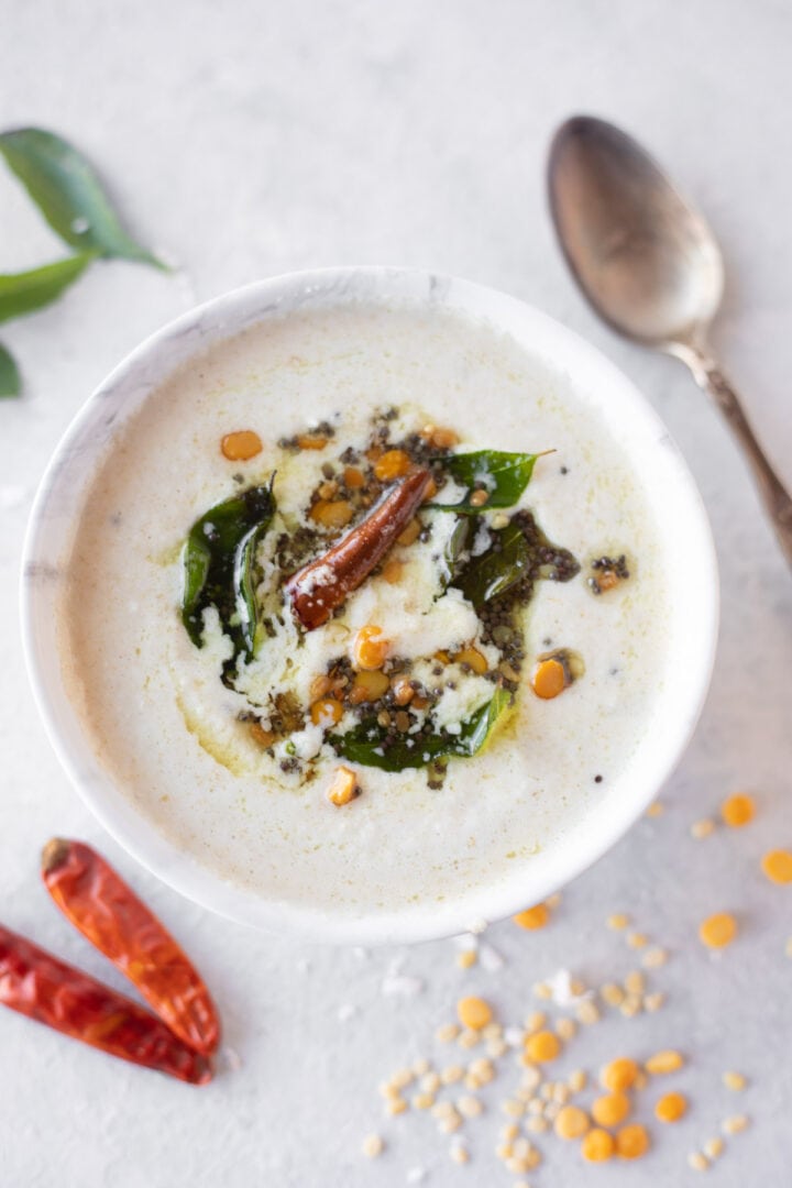 Coconut Chutney (Nariyal Chutney) Piping Pot Curry