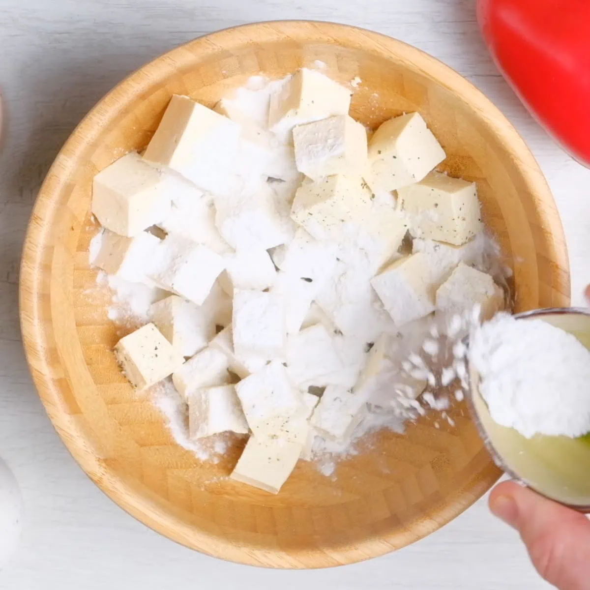 add Cornstarch to tofu