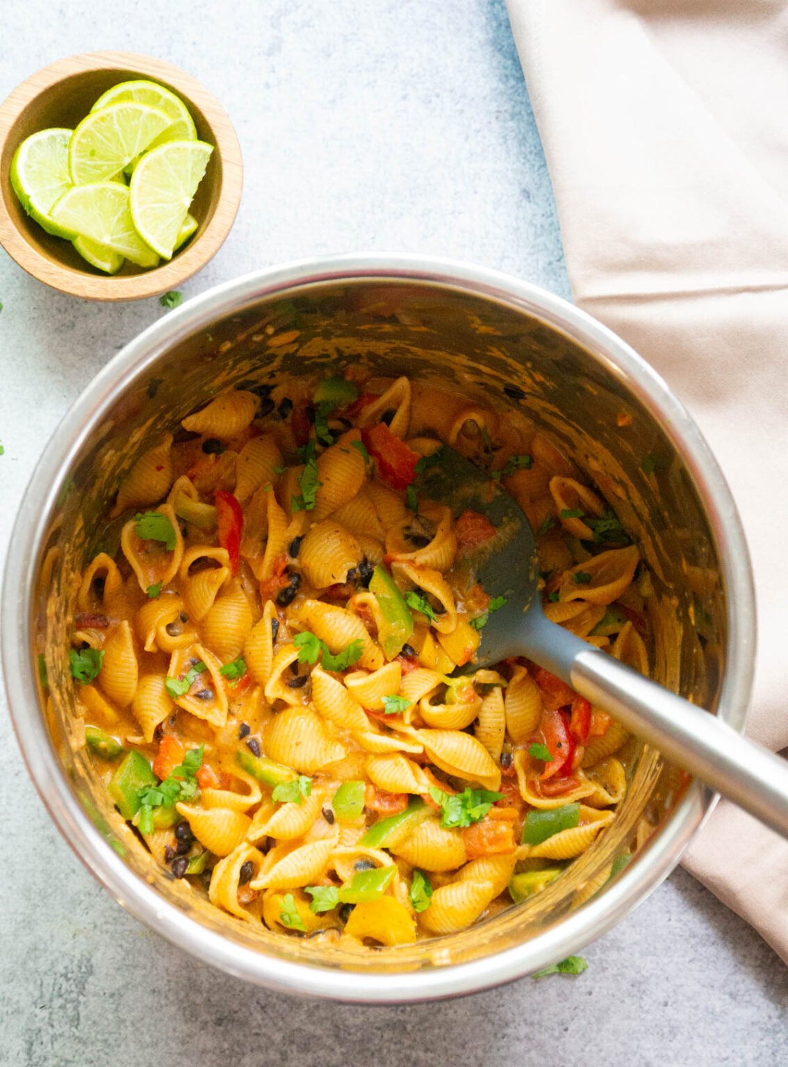 Vegetarian Fajita Pasta Instant Pot & Stovetop Piping Pot Curry
