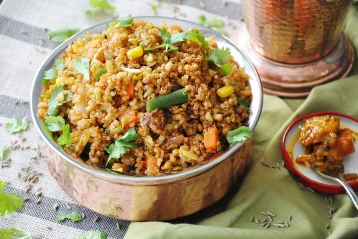 Quinoa broccoli pulao in a steel bowl